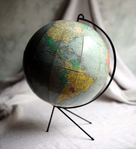 Vintage french world globe map - french,