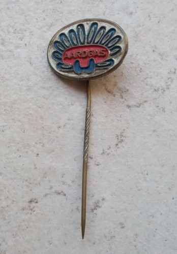 Badge vintage pins - badge,