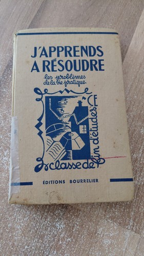Livre scolaire ancien - livre,