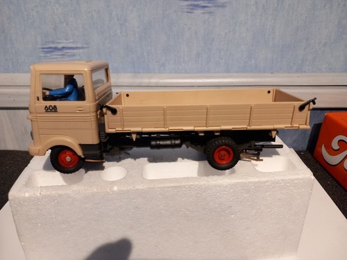 Stabo camion mercedes - camion, 1/32