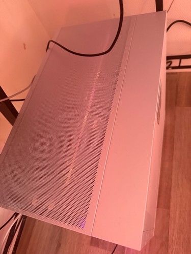 Gamer avec bureau écran et - avec,