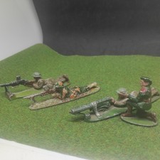 Quiralu 4 soldats militaires