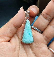 Pendentif pierre précieuse