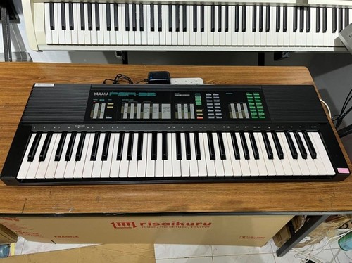 Yamaha psr keyboard early - psr-32, (early