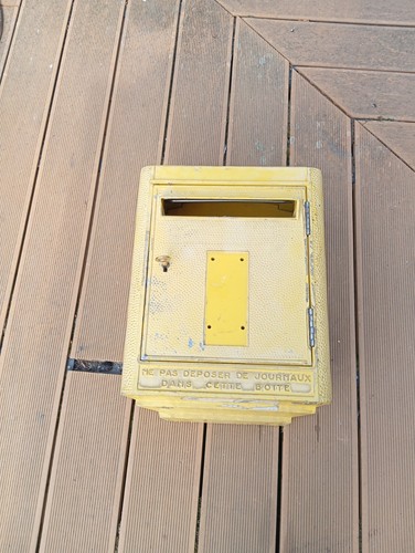 Boîte lettres réformer la - à,