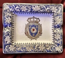 ANTIQUE CENDRIER Royale des armoires de chateau de versailles - Porcelaine Signé