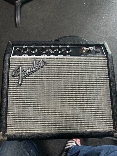 Fender frontman 15g guitar - fender,