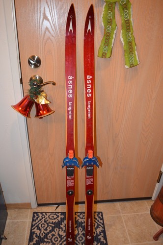 Vtg wooden old red - wooden,