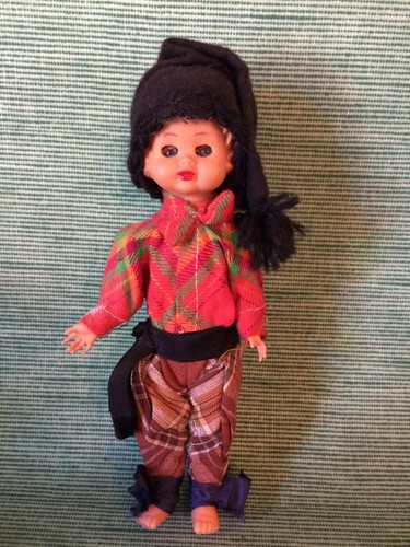 Poupee folklorique régionale