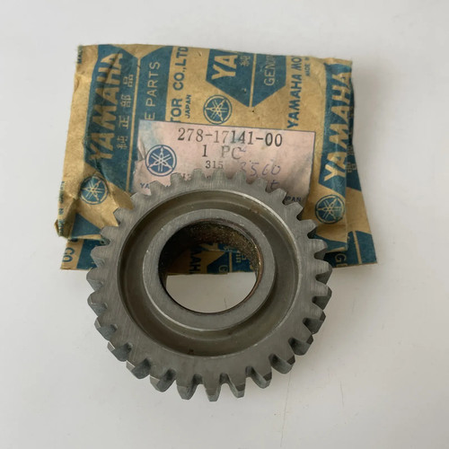 Yamaha 4th pinion gear - , dt1