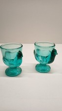 Paire de Coquetiers Poule Vintage en Verre Moulé Bleu Turquoise