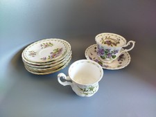 Tasse Et Sous Tasse Royal Albert Flower Of The Months 7 Sous Tasses Et 2 Tasses 