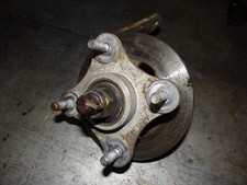 moyeu et fusée avant gauche quad bombardier 200 rally ou quad can-am 200 rally