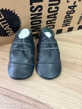 chaussons bébé en cuir