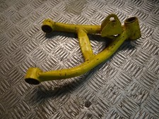 triangle inférieur avant