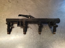 RAMPE INJECTION PEUGEOT 406