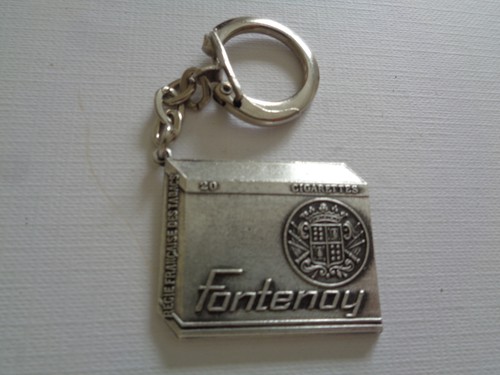 Ancien porte cle metal - ancien,