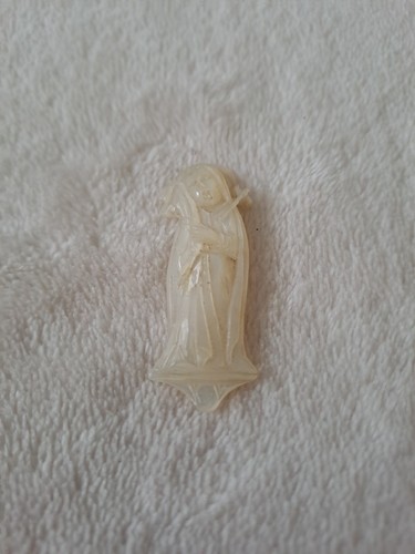 Nacre sainte vierge marie - vierge,