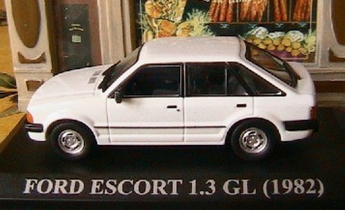 Ford escort xr3 1982 blanche - 1982,