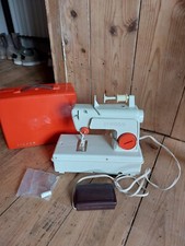 Ancien jouet vintage machine à coudre Singer 1950 1960