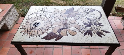 Très belle table lave - très,