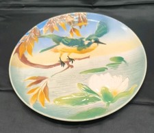 Plat En Barbotine À Décor