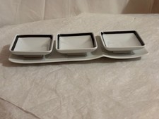 GUY DEGRENNE modulo 3 petites coupelles blanches liseret noir sur plateau