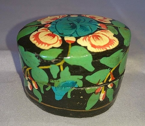 Ancienne petite boite pilule - petite, a