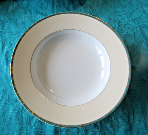 Plat rond creux - en, porcelaine
