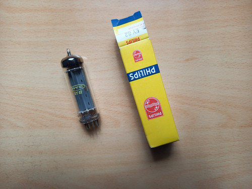Philips ey82 6n3 - ey82,
