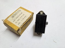 Régulateur De Tension 0101