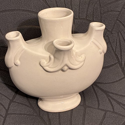Vase pique fleurs - vase,
