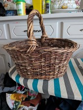 Panier osier ancien avec poignée dans son jus H 40 cm avec poignée