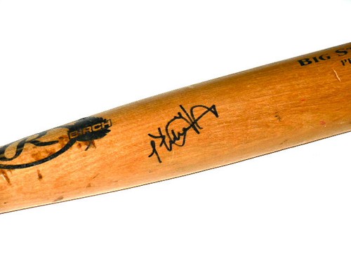 Pedro alvarez autographed - pedro, bat