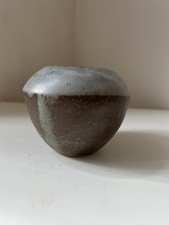 Vase boule en grès vernissé