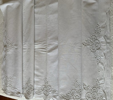 Beau drap ancien Broderie RICHELIEU avec retour de 60 cm. BEL ETAT Trousseau