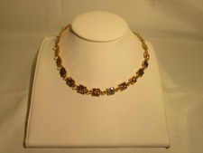 collier vintage biche de bère
