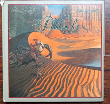 Patrick Woodroffe / D