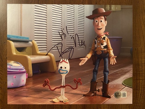 Tony hale signed autographed - tony,