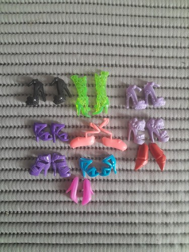 Lot paires de chaussures - lot,
