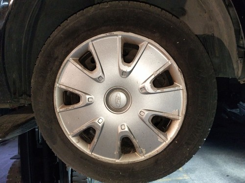 Pneu ford fiesta 1968515 - pneu,