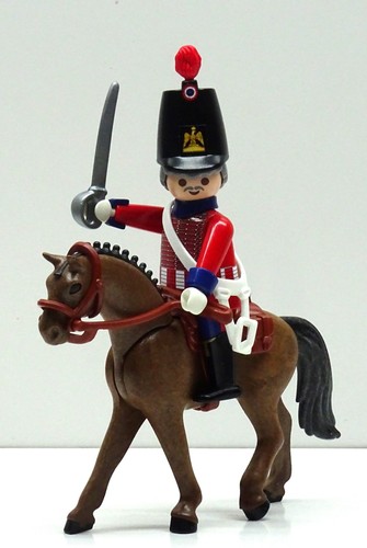 Garde chevalier rouge hussard - chevalier,