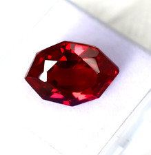 Rubis rouge sang birman