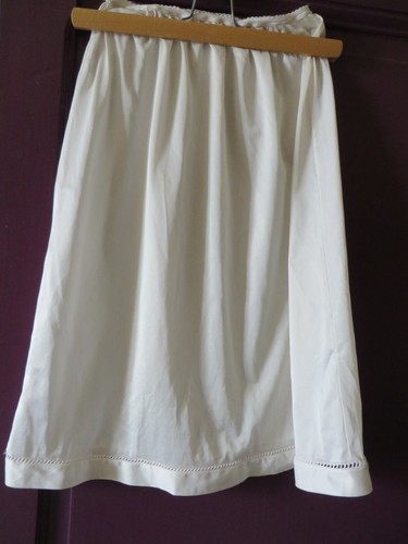 Linge ancien jupon vintage - linge,