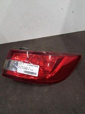 Feu arriere principal droit