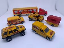 PI24       Lot de 4 miniatures Cirque PINDER