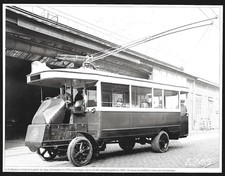 2011  --  TROLLEYBUS SCHNEIDER EN 1925 . 4C330