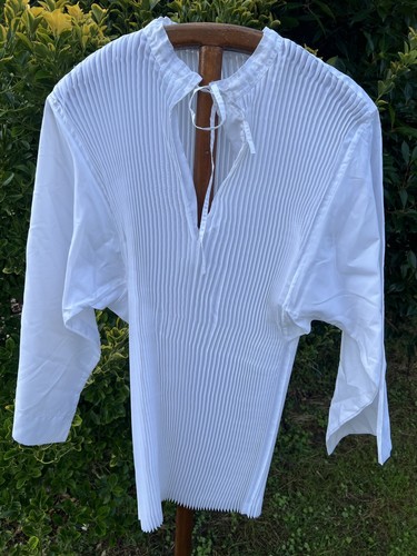 Surplis vêtement liturgique - vêtement,