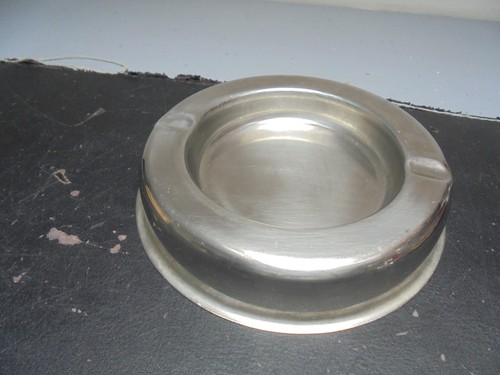 Cendrier rond inox - cendrier,