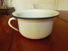 ANCIEN POT DE CHAMBRE EMAILLE BLANC LISERET BLEU/1
